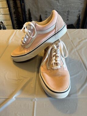 Vans Pink and White Old Skool Low-Top Sneakers